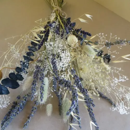 ramo de flores secas con lavanda - regalos sostenibles originales