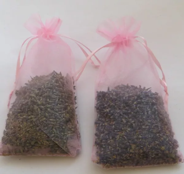 pink lavender bag with 2 types of lavender